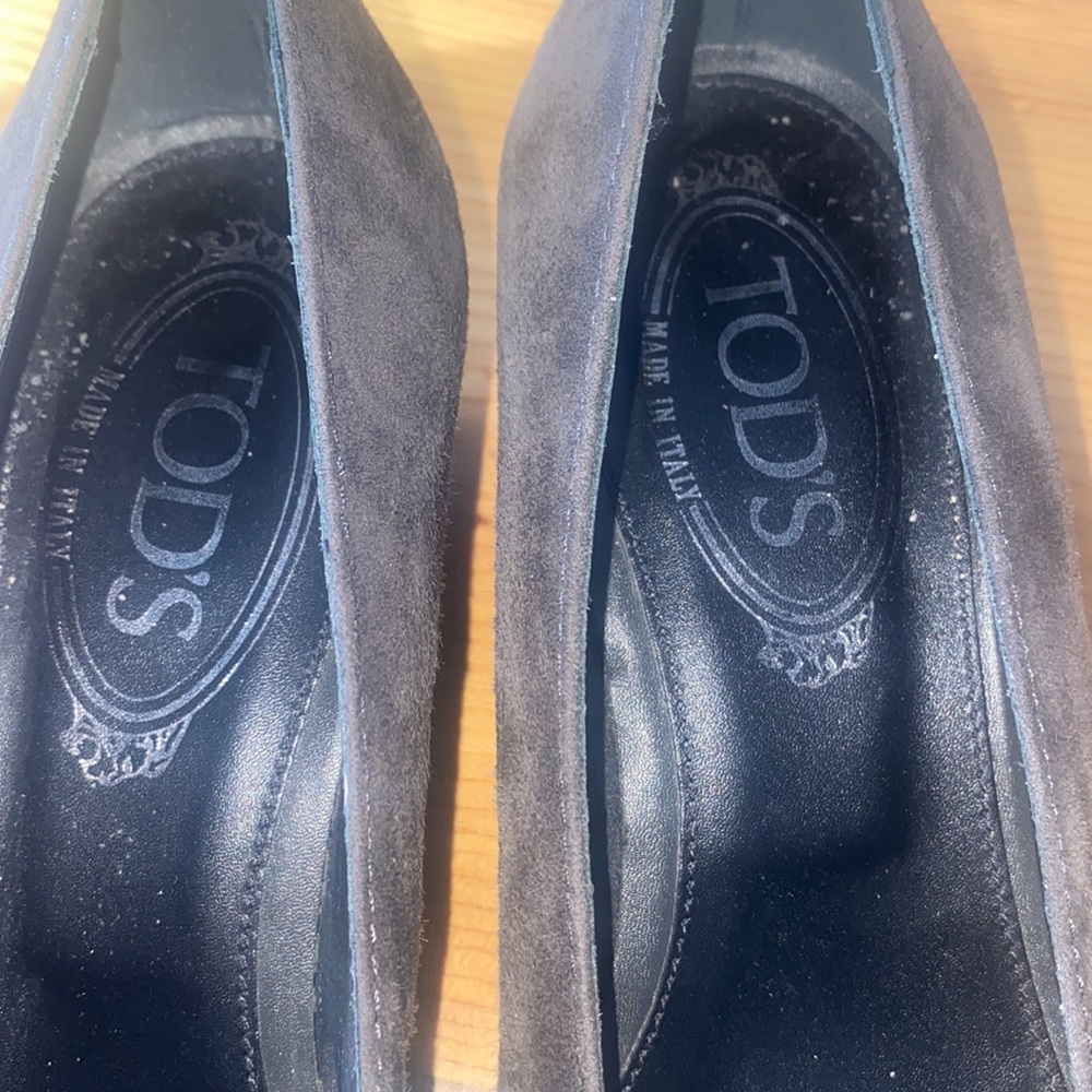 Brand new Tod’s gray suede wedges in size 37.5!